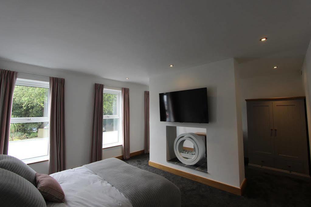 The Oceanic Luxury Aparthotel Falmouth Kültér fotó